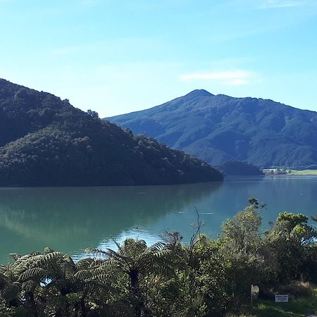 Marlborough Sounds Accommodation Хавлок Екстериор снимка