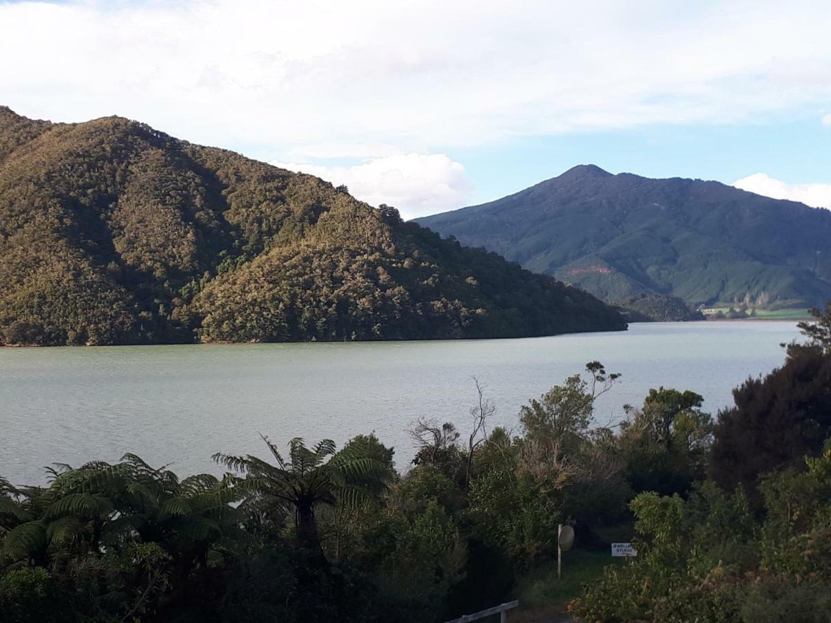 Marlborough Sounds Accommodation Хавлок Екстериор снимка